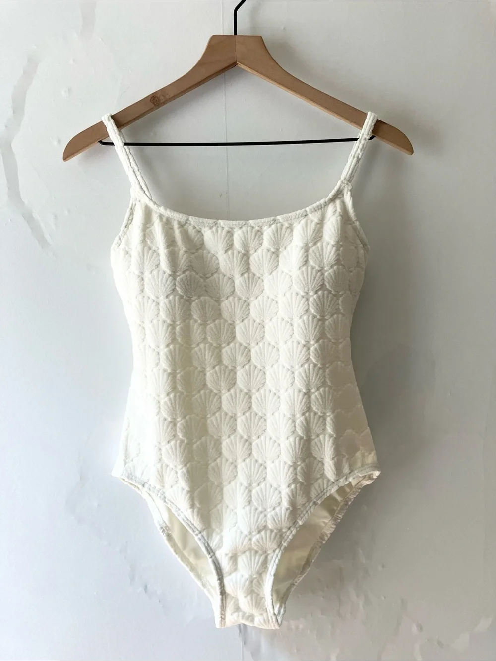 KATE SPADE Shell Jacquard One Piece Swimsuit in Ivory